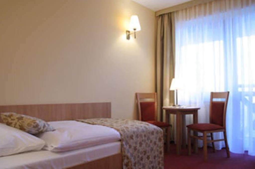 Ski Hotel Piwniczna-Zdroj Exteriér fotografie