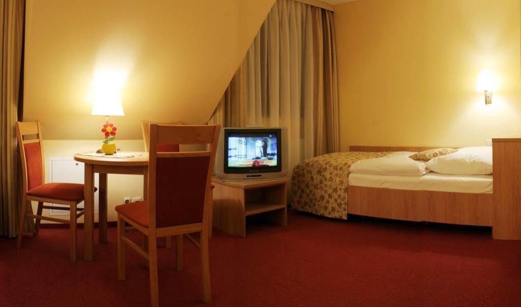 Ski Hotel Piwniczna-Zdroj Exteriér fotografie